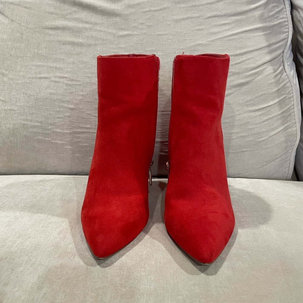 Bold Red Stiletto Heeled Boots - Picture 5 of 7